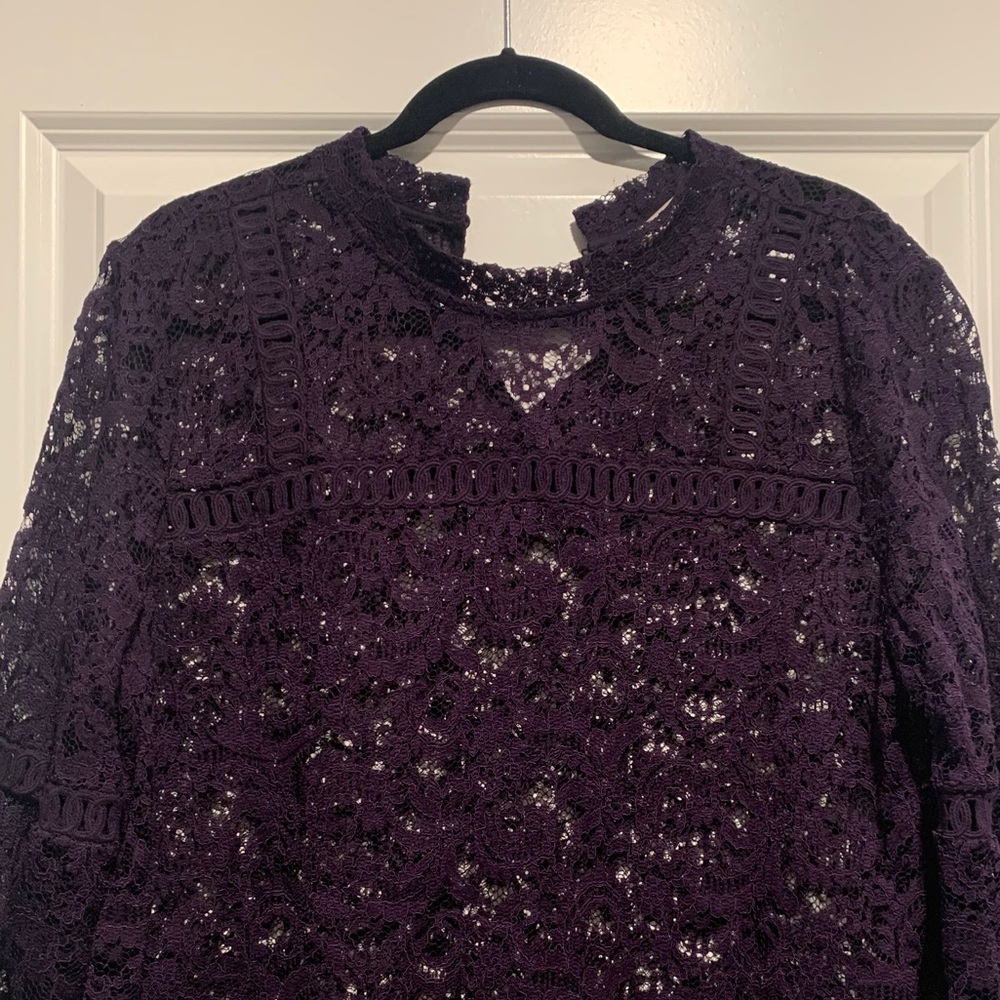 Purple floral lace shell